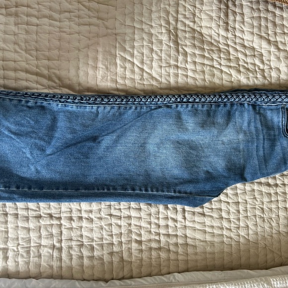 Judy Blue High Rise Medium Wash Side Braid Cropped Wide Leg Jeans 11/30 - Picture 5 of 8